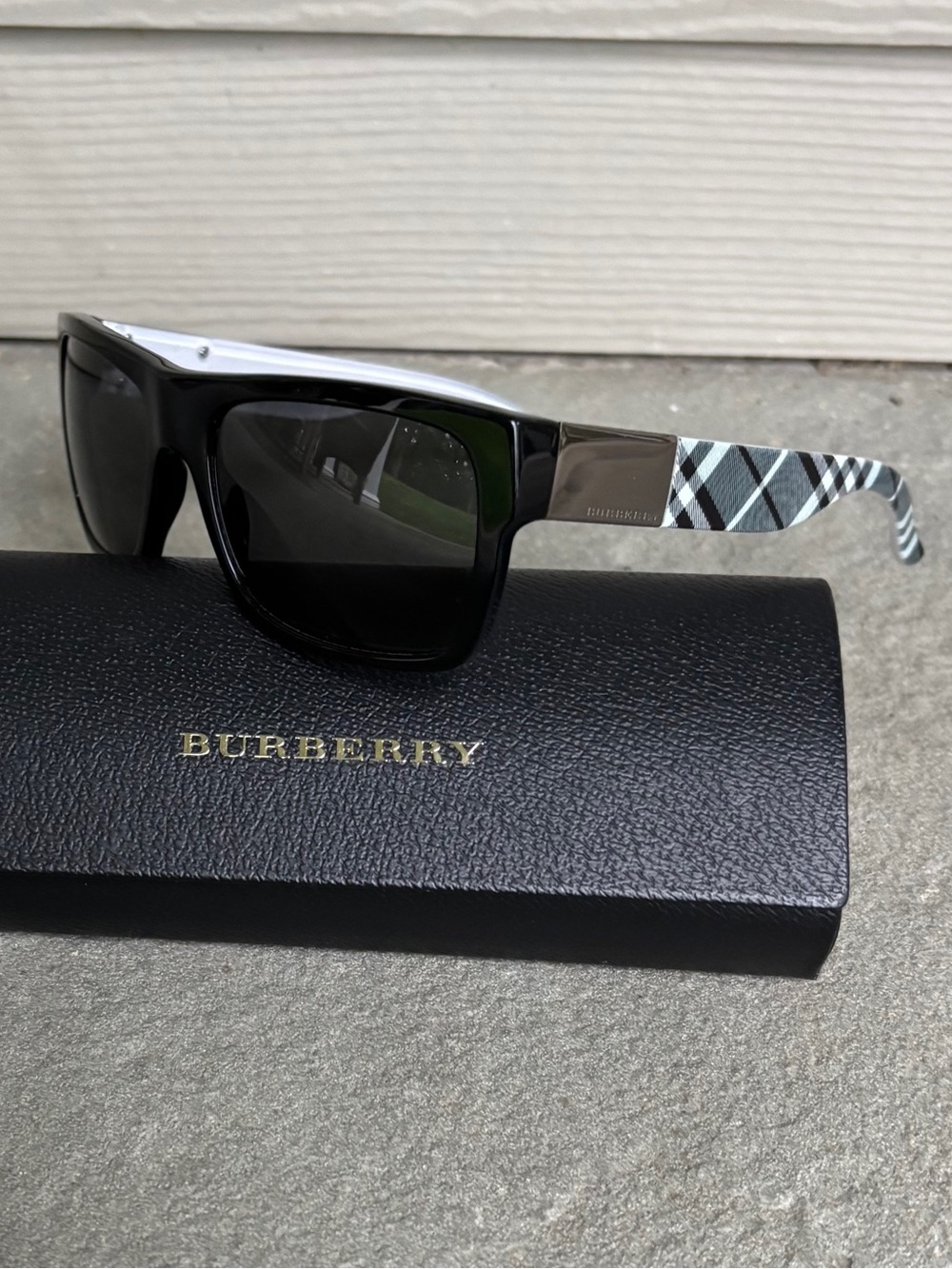 Burberry Sunglasses
